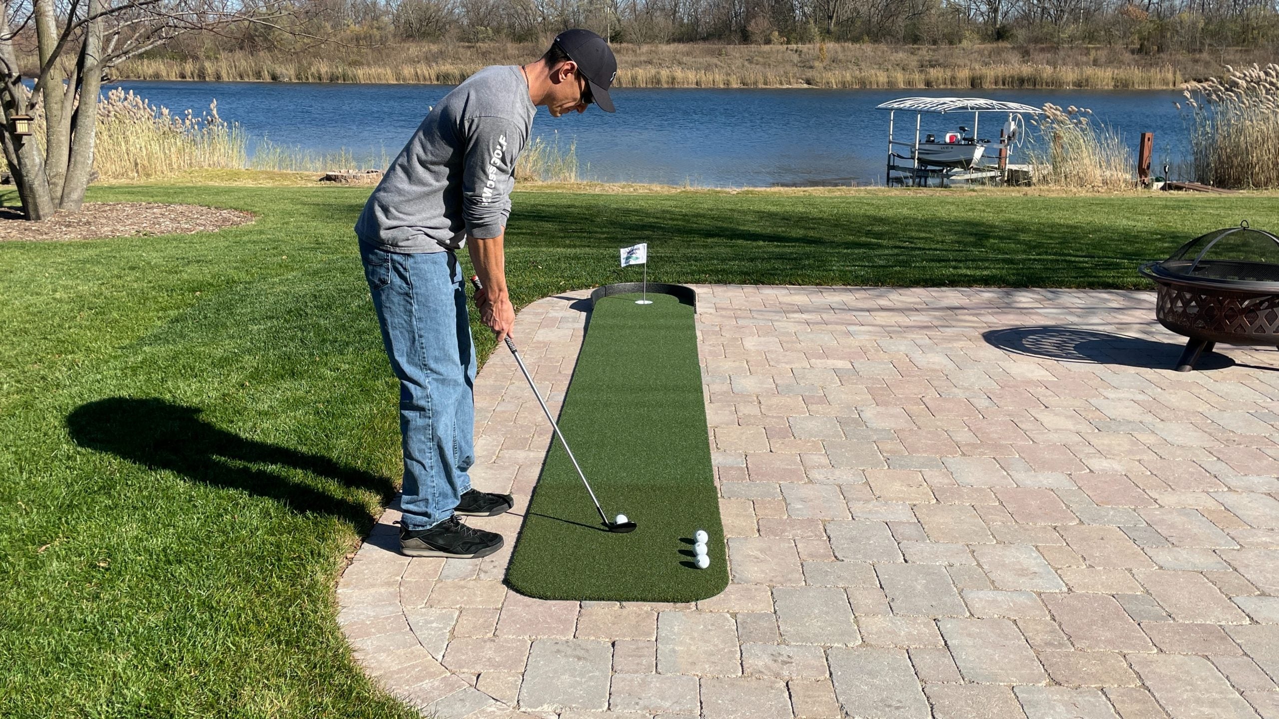 Commander Putting Green (2′ x 15′)