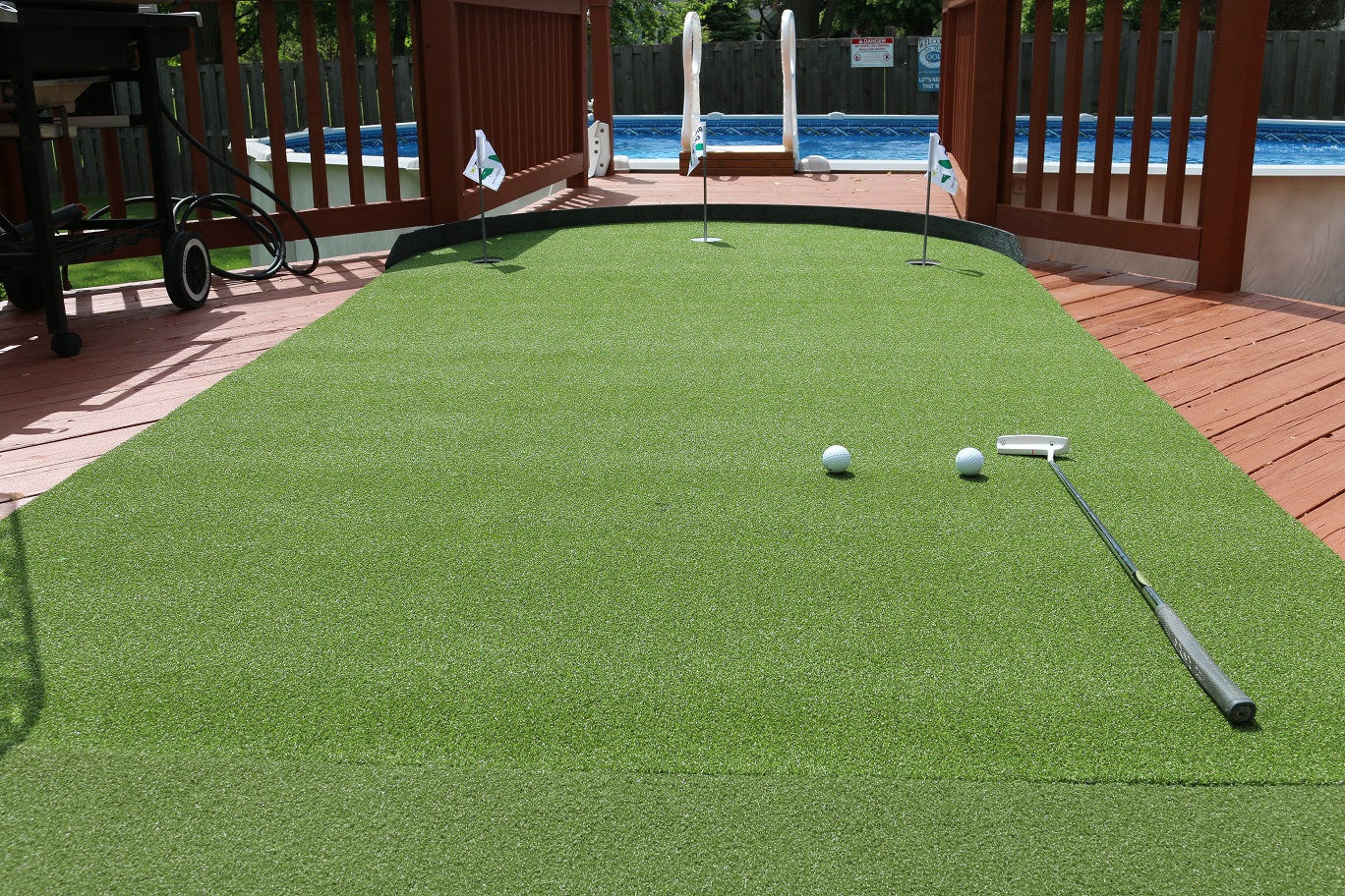 Commander Patio Series Putting & Chipping Green (6′ x 15′)
